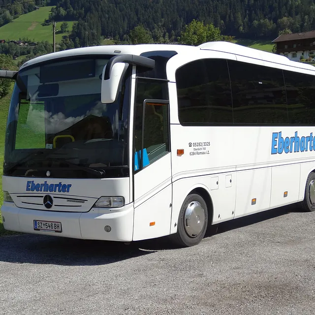 Bus im Zillertal